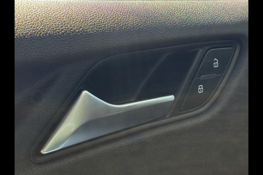 Audi A3 Sportback 30 TFSI Design Pro Line - Automaat I Leer I Navigatie I LED I PDC I 19 inch Sport velgen I Dealer onderhouden