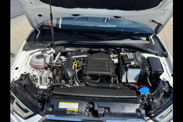 Audi A3 Sportback 30 TFSI Design Pro Line - Automaat I Leer I Navigatie I LED I PDC I 19 inch Sport velgen I Dealer onderhouden