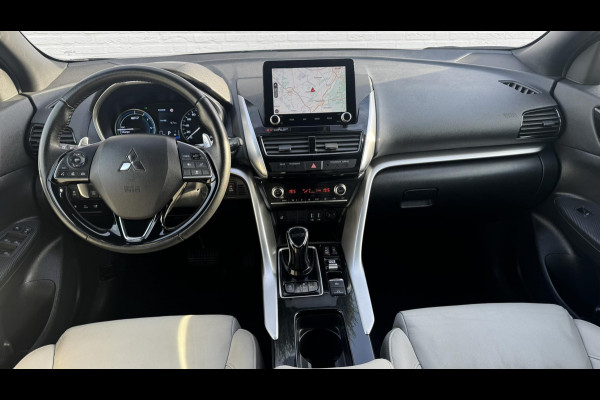 Mitsubishi Eclipse Cross 2.4 PHEV Business Executive Adaptive cruise Climate control Stuur- Stoelverwarming v/a Apple / Android
