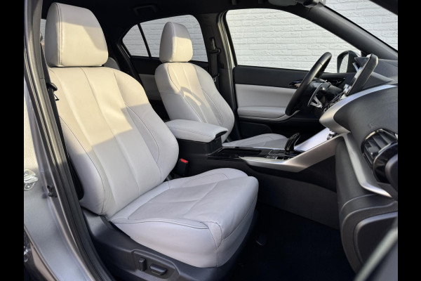 Mitsubishi Eclipse Cross 2.4 PHEV Business Executive Adaptive cruise Climate control Stuur- Stoelverwarming v/a Apple / Android