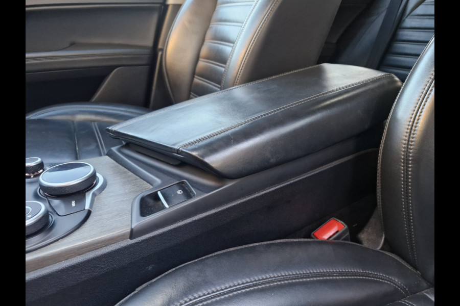 Alfa Romeo Stelvio 2.2d AWD Super Automaat | Trekhaak |