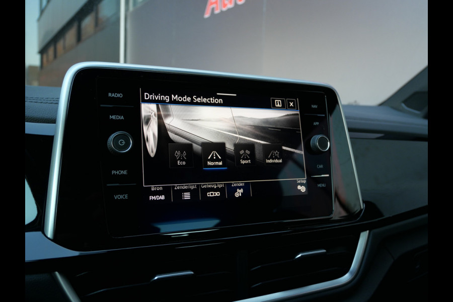 Volkswagen T-Roc Cabrio 1.5 TSI R-LINE | AUTOMAAT | FACELIFT | A.C.C. | CAMERA | IQ LED | VIRTUAL!!