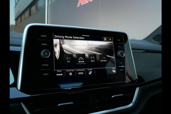 Volkswagen T-Roc Cabrio 1.5 TSI R-LINE | AUTOMAAT | FACELIFT | A.C.C. | CAMERA | IQ LED | VIRTUAL!!