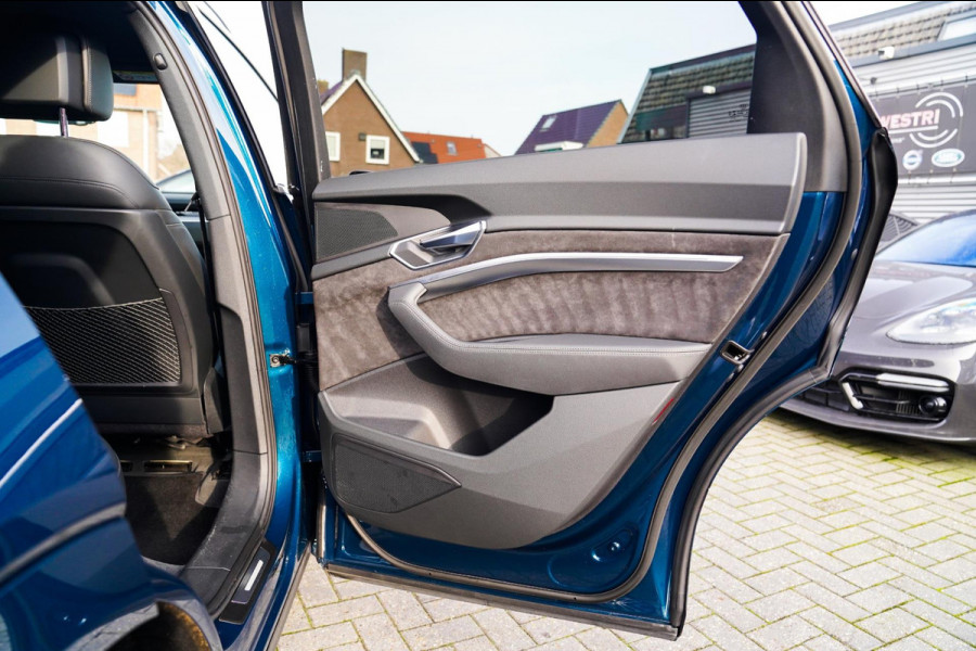 Audi e-tron E-tron 55 quattro advanced 95 kWh | Luchtvering | 360 camera