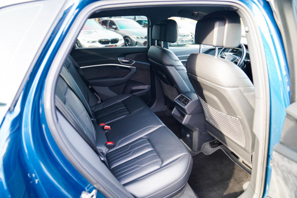 Audi e-tron E-tron 55 quattro advanced 95 kWh | Luchtvering | 360 camera