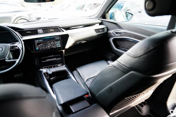 Audi e-tron E-tron 55 quattro advanced 95 kWh | Luchtvering | 360 camera