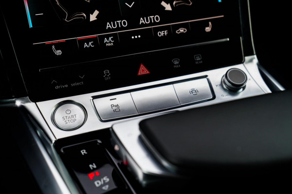 Audi e-tron E-tron 55 quattro advanced 95 kWh | Luchtvering | 360 camera