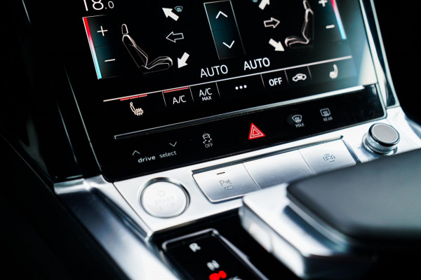 Audi e-tron E-tron 55 quattro advanced 95 kWh | Luchtvering | 360 camera