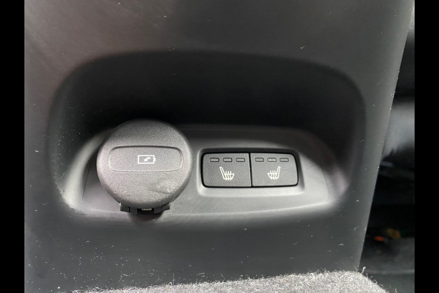 Volvo XC40 Recharge P8 AWD R-Design Panoramadak Vol Leder 92% SOH NL-Auto Rijklaarprijs!