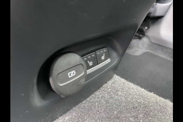 Volvo XC40 Recharge P8 AWD R-Design Panoramadak Vol Leder 92% SOH NL-Auto Rijklaarprijs!