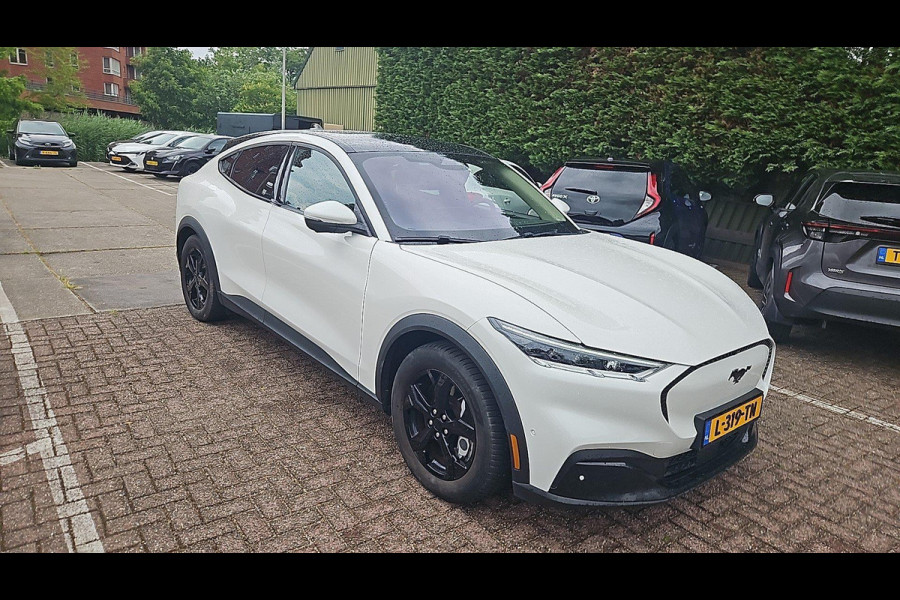 Ford Mustang Mach-E Sport RWD 75 kWh 400 km actieradius | SOH accu 94% | Navigatie |
