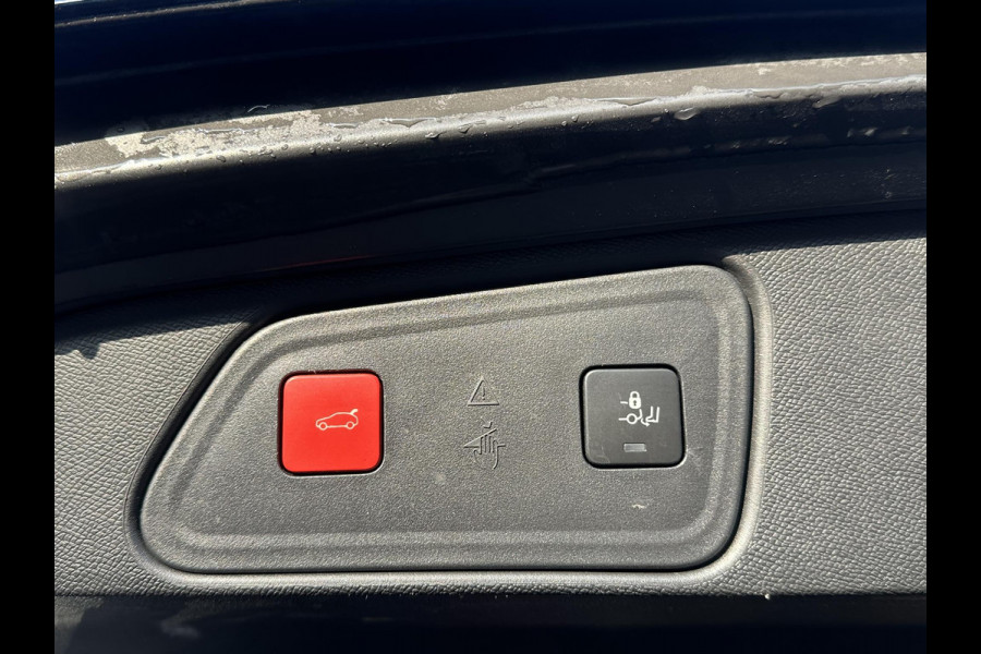 Peugeot 3008 1.6 HYbrid4 300 GT Pack Business | BLACK PACK | PANO DAK | APPLE CARPLAY / ANDROID AUTO | AFN. TREKHAAK | FOCAL AUDIO | 300 PK! | MEM. STOEL MET MASSAGE |