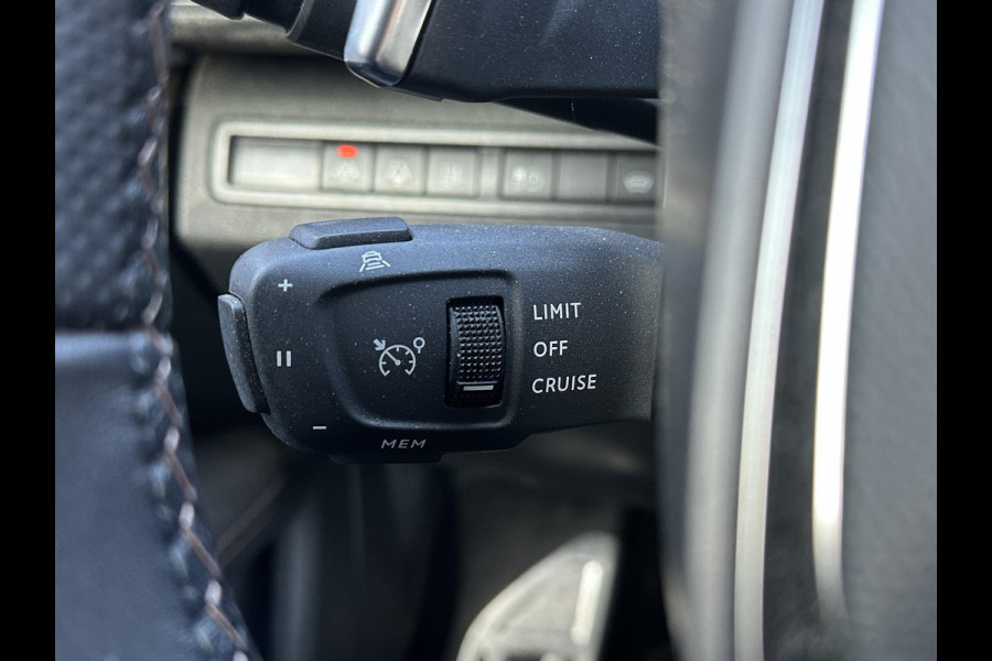 Peugeot 3008 1.6 HYbrid4 300 GT Pack Business | BLACK PACK | PANO DAK | APPLE CARPLAY / ANDROID AUTO | AFN. TREKHAAK | FOCAL AUDIO | 300 PK! | MEM. STOEL MET MASSAGE |