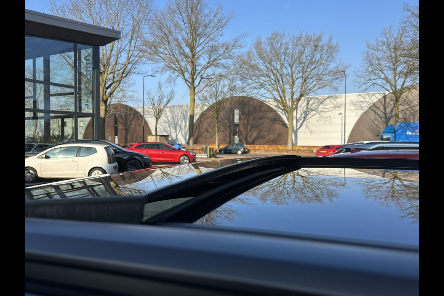 Peugeot 3008 1.6 HYbrid4 300 GT Pack Business | BLACK PACK | PANO DAK | APPLE CARPLAY / ANDROID AUTO | AFN. TREKHAAK | FOCAL AUDIO | 300 PK! | MEM. STOEL MET MASSAGE |