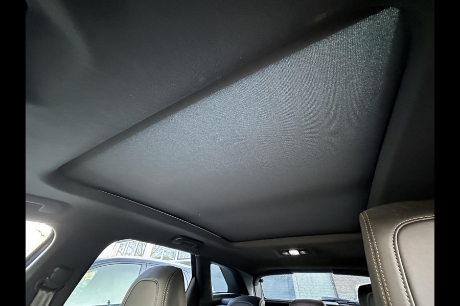 Peugeot 3008 1.6 HYbrid4 300 GT Pack Business | BLACK PACK | PANO DAK | APPLE CARPLAY / ANDROID AUTO | AFN. TREKHAAK | FOCAL AUDIO | 300 PK! | MEM. STOEL MET MASSAGE |