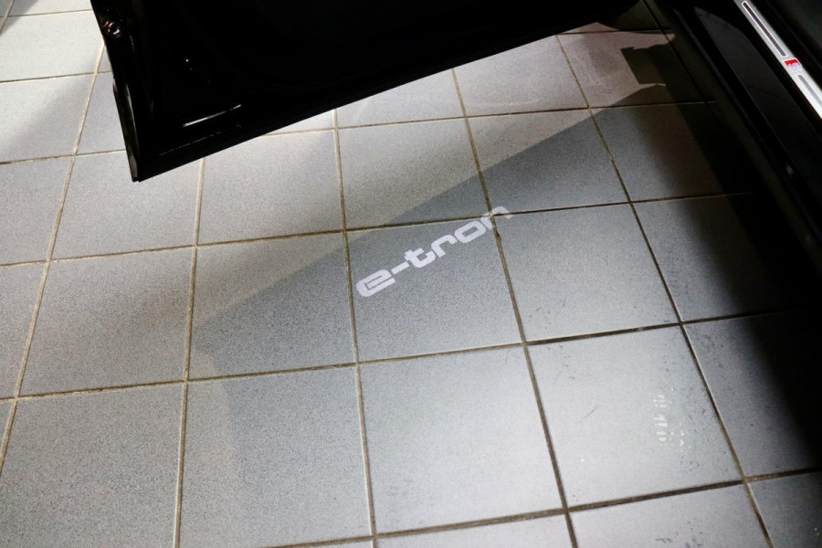 Audi e-tron Sportback 55 Q S Ed. NL|RS zetels|LederDash|Vol