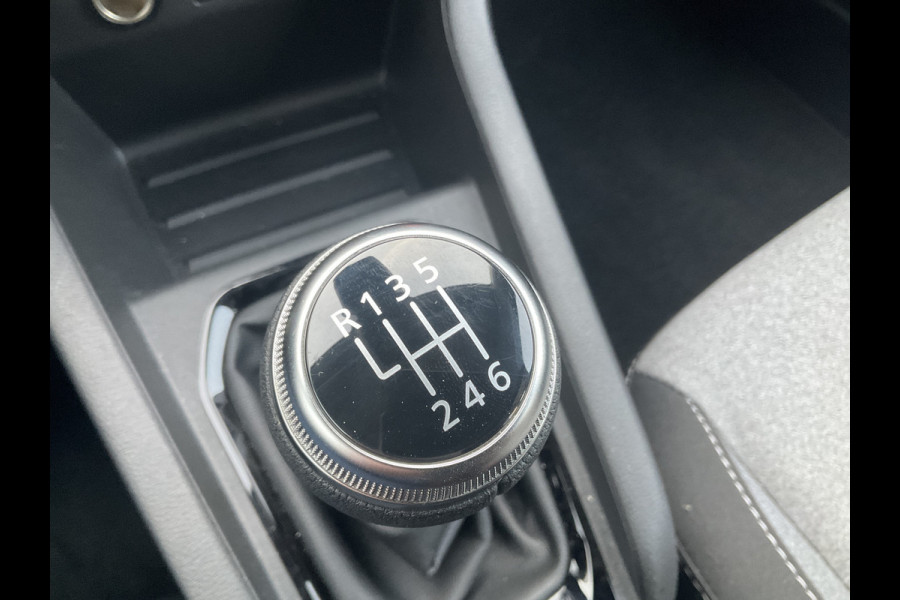 Renault Clio 1.0 TCe 90 GPF evolution Facelift Cruise Carplay Pdc NL-Auto 2023 24259KM!