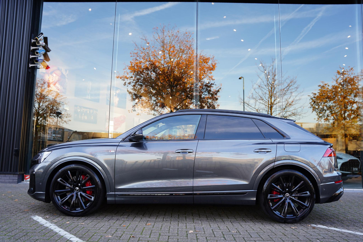 Audi Q8 60 TFSI E Quattro Competition GERESERVEERD