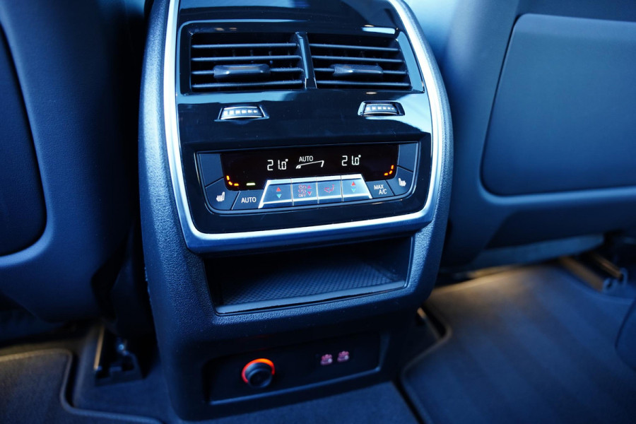 BMW X7 M60i xDrive | Trekhaak | 7 Persoons | M-Sport Pro | Sky Lounge