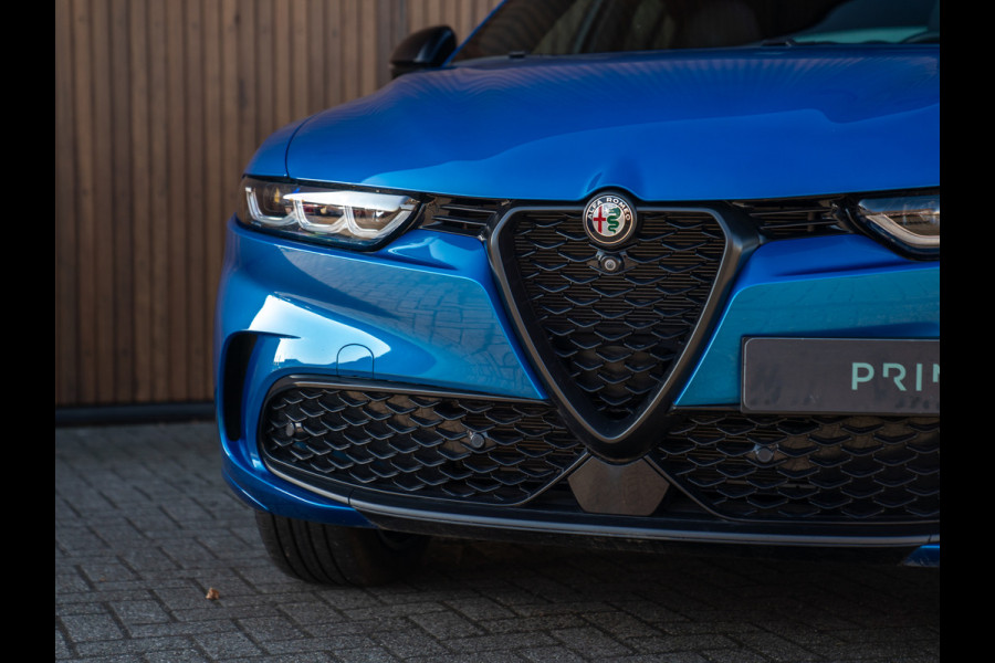 Alfa Romeo Tonale 1.3T PHEV 280pk Veloce | Full! | Pano-dak | Harman/Kardon | LED-Matrix | Stoelventilatie | 360 cam | CarPlay | Blu Misano