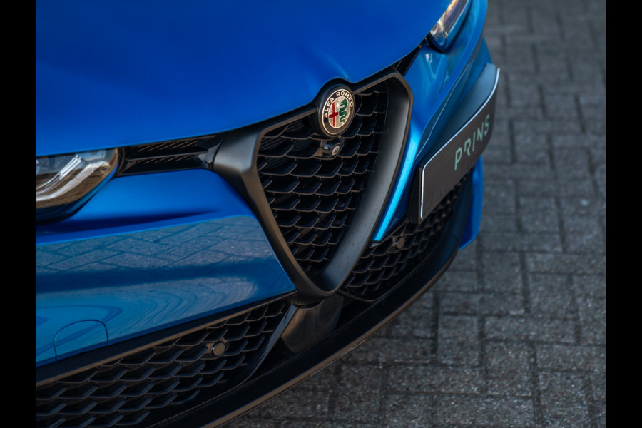 Alfa Romeo Tonale 1.3T PHEV 280pk Veloce | Full! | Pano-dak | Harman/Kardon | LED-Matrix | Stoelventilatie | 360 cam | CarPlay | Blu Misano