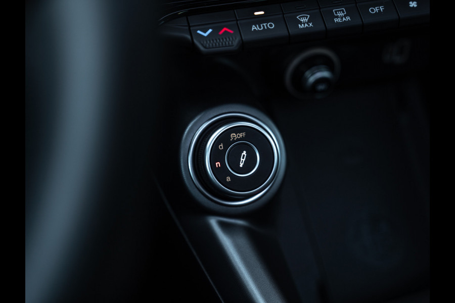 Alfa Romeo Tonale 1.3T PHEV 280pk Veloce | Full! | Pano-dak | Harman/Kardon | LED-Matrix | Stoelventilatie | 360 cam | CarPlay | Blu Misano