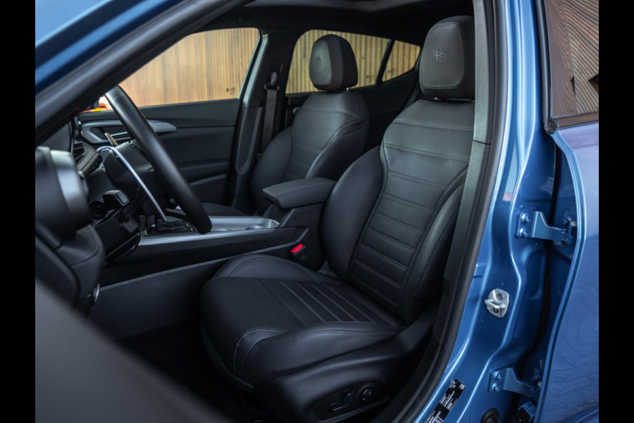 Alfa Romeo Tonale 1.3T PHEV 280pk Veloce | Full! | Pano-dak | Harman/Kardon | LED-Matrix | Stoelventilatie | 360 cam | CarPlay | Blu Misano