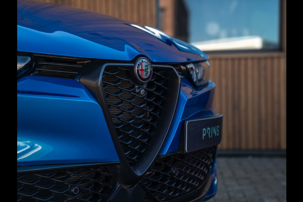 Alfa Romeo Tonale 1.3T PHEV 280pk Veloce | Full! | Pano-dak | Harman/Kardon | LED-Matrix | Stoelventilatie | 360 cam | CarPlay | Blu Misano