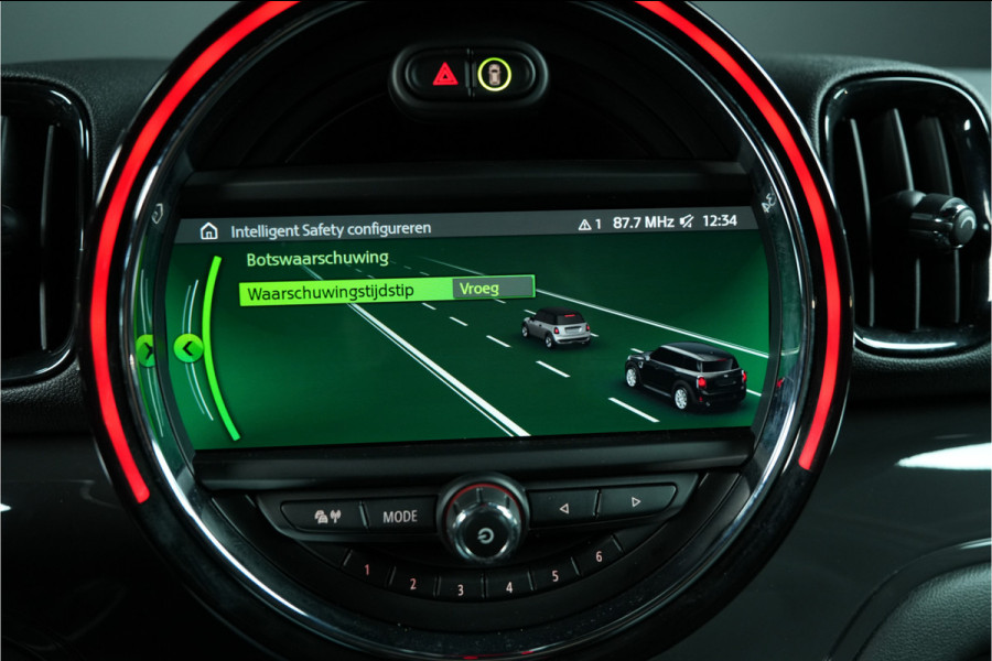 MINI Countryman 1.5 Cooper | Volledig uitgerust | Panorama | H/K | Adaptief Cruise