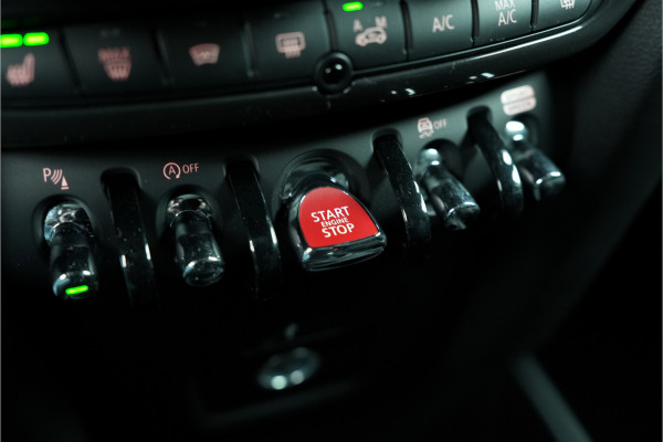 MINI Countryman 1.5 Cooper | Volledig uitgerust | Panorama | H/K | Adaptief Cruise