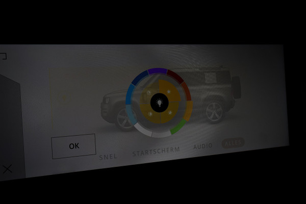 Land Rover Defender 110 P400e 110 SE | ADAPTIVE CRUISE | BLACK PACK | COMFORT PACK | COLD CLIMATE PACK | OFF-ROAD PACK | HEAD-UP | CLEARSIGHT BINNEN