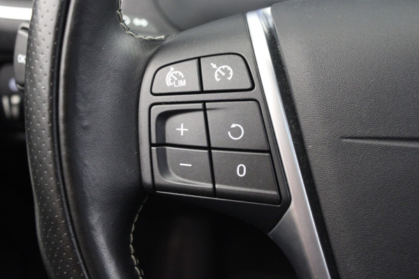 Volvo V40 1.5 T3 Polar+ Sport |Pano|Stoelverwarming|Trekhaak|