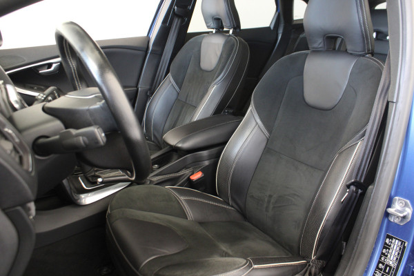 Volvo V40 1.5 T3 Polar+ Sport |Pano|Stoelverwarming|Trekhaak|