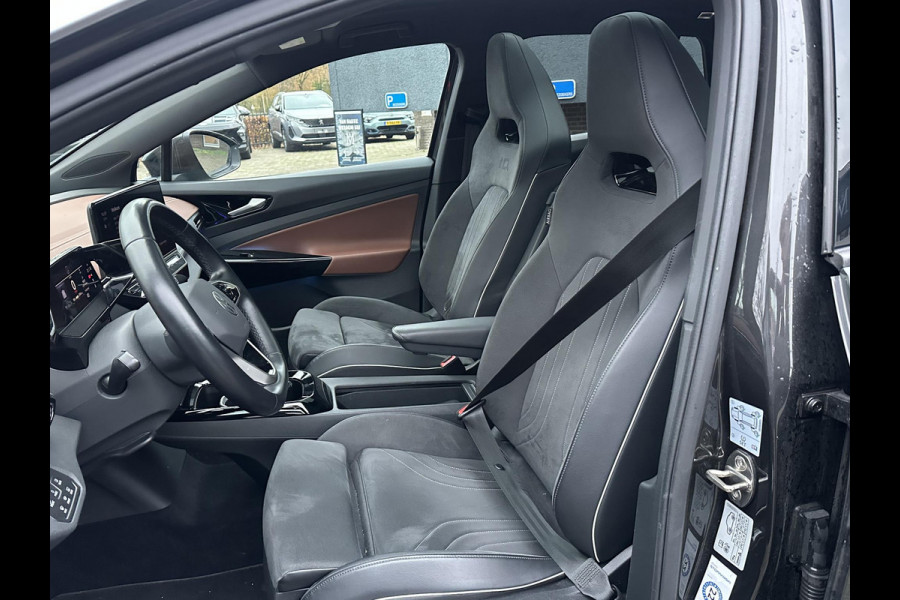 Volkswagen ID.4 Pro 77 kWh COMPLETE AUTO|WARMTEPOMP| SPORTSTOELEN| ELEK. STOELEN MET MEMORY + MASSAGE| ELEK. TREKHAAK| ELEK. ACHTERKLEP| 360 CAMERA VOORRUITVERWARMING| PANO|