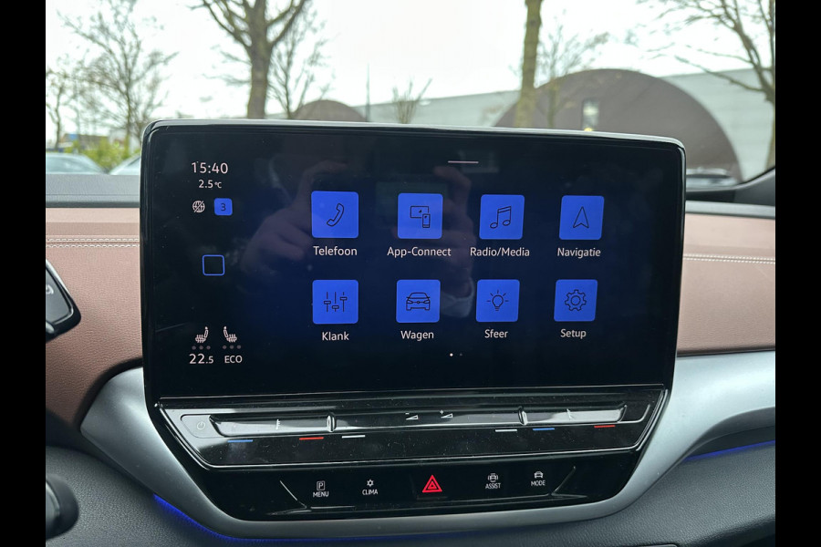Volkswagen ID.4 Pro 77 kWh COMPLETE AUTO|WARMTEPOMP| SPORTSTOELEN| ELEK. STOELEN MET MEMORY + MASSAGE| ELEK. TREKHAAK| ELEK. ACHTERKLEP| 360 CAMERA VOORRUITVERWARMING| PANO|