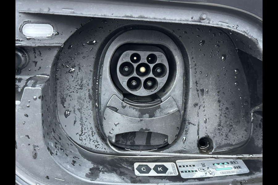 Volkswagen ID.4 Pro 77 kWh COMPLETE AUTO|WARMTEPOMP| SPORTSTOELEN| ELEK. STOELEN MET MEMORY + MASSAGE| ELEK. TREKHAAK| ELEK. ACHTERKLEP| 360 CAMERA VOORRUITVERWARMING| PANO|