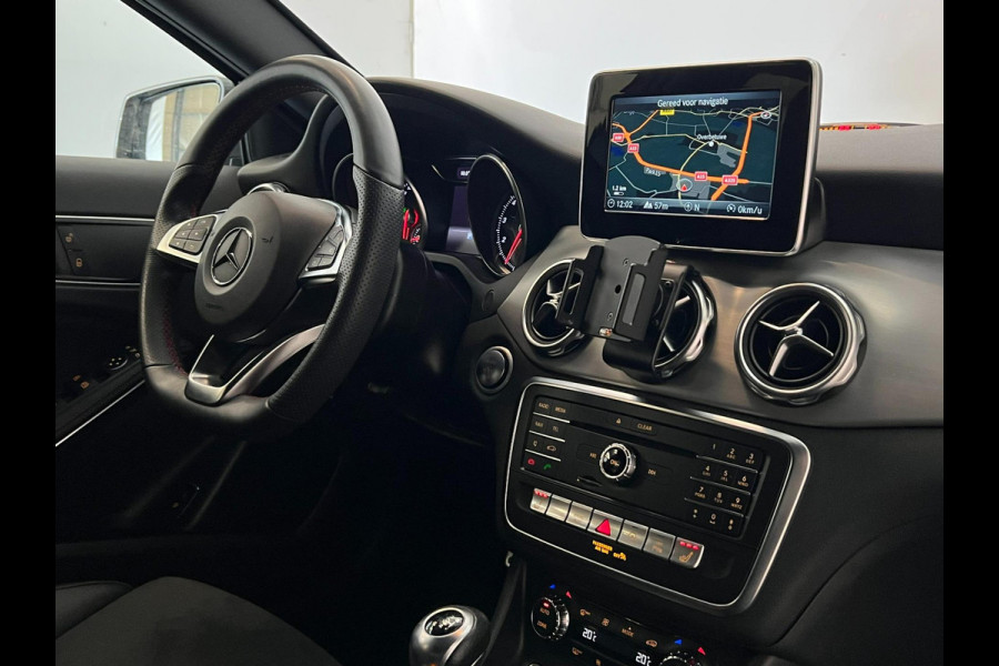 Mercedes-Benz GLA 180 / AMG / Clima / Stoelverwarming
