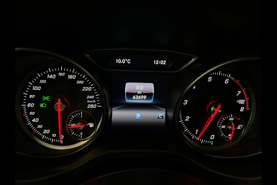 Mercedes-Benz GLA 180 / AMG / Clima / Stoelverwarming