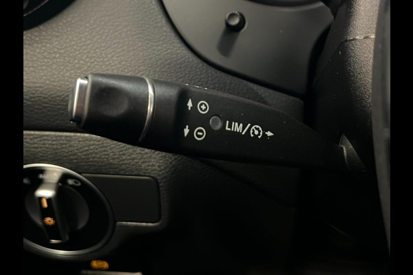 Mercedes-Benz GLA 180 / AMG / Clima / Stoelverwarming