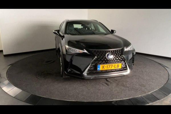 Lexus UX 300e Business 54 kWh Elektrisch Rijden in Stijl | Nette auto | Apple Carplay / Android Auto
