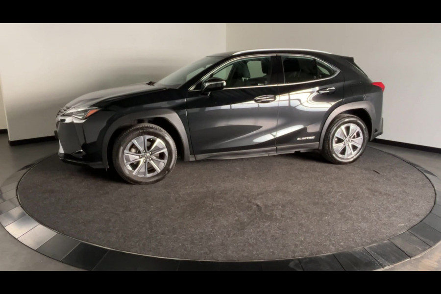 Lexus UX 300e Business 54 kWh Elektrisch Rijden in Stijl | Nette auto | Apple Carplay / Android Auto