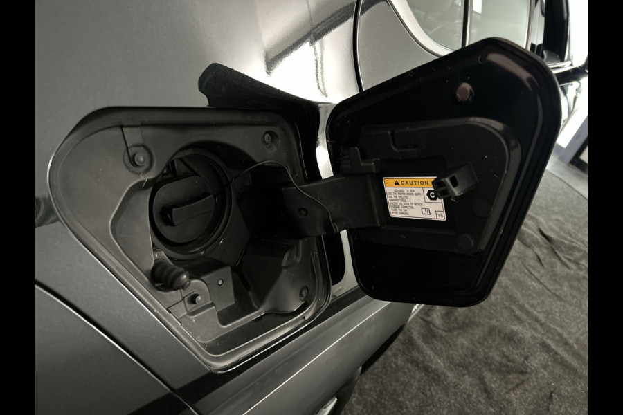 Lexus UX 300e Business 54 kWh Elektrisch Rijden in Stijl | Nette auto | Apple Carplay / Android Auto