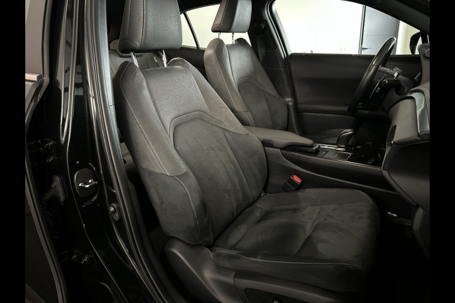 Lexus UX 300e Business 54 kWh Elektrisch Rijden in Stijl | Nette auto | Apple Carplay / Android Auto