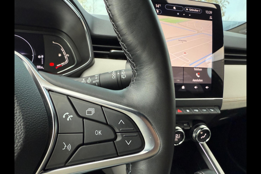 Renault Clio 1.6 E-Tech Hybrid 140 Initiale Paris - Navi groot - Leder - Camera - Org.NL