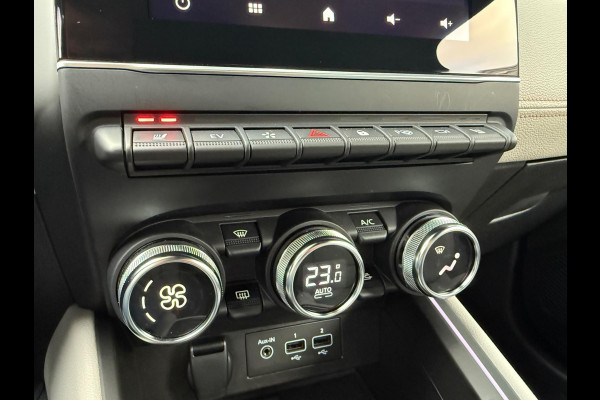 Renault Clio 1.6 E-Tech Hybrid 140 Initiale Paris - Navi groot - Leder - Camera - Org.NL