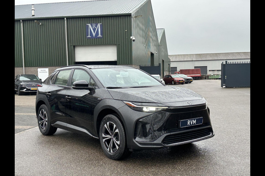 Toyota Bz4x Comfort 71 kWh 3 FASE| NIEUWE AUTO!!| 10 JAAR VOLLEDIGE FABRIEKSGARANTIE TOYOTA!| WARMTEPOMP| ADAPTIVE CRUISE| ACHTERUITRIJ CAMERA|