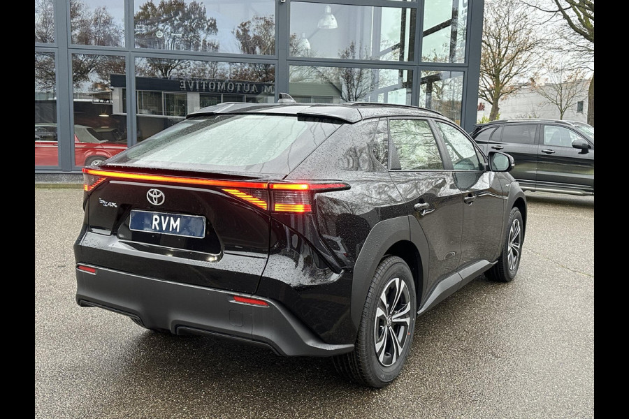 Toyota Bz4x Comfort 71 kWh 3 FASE| NIEUWE AUTO!!| 10 JAAR VOLLEDIGE FABRIEKSGARANTIE TOYOTA!| WARMTEPOMP| ADAPTIVE CRUISE| ACHTERUITRIJ CAMERA|