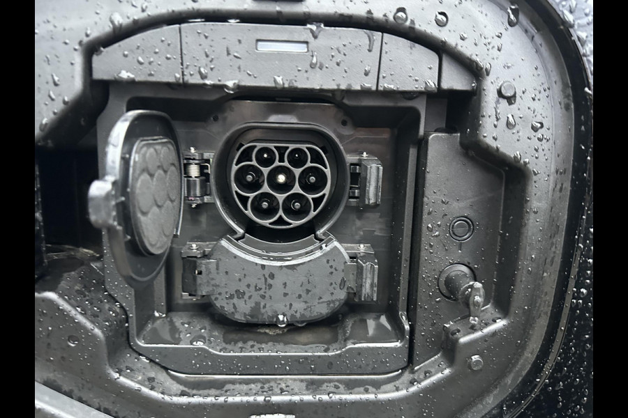 Toyota Bz4x Comfort 71 kWh 3 FASE| NIEUWE AUTO!!| 10 JAAR VOLLEDIGE FABRIEKSGARANTIE TOYOTA!| WARMTEPOMP| ADAPTIVE CRUISE| ACHTERUITRIJ CAMERA|