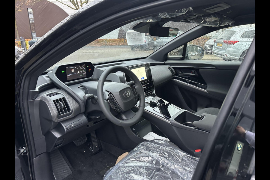 Toyota Bz4x Comfort 71 kWh 3 FASE| NIEUWE AUTO!!| 10 JAAR VOLLEDIGE FABRIEKSGARANTIE TOYOTA!| WARMTEPOMP| ADAPTIVE CRUISE| ACHTERUITRIJ CAMERA|