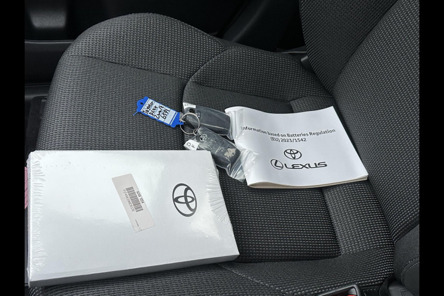 Toyota Bz4x Comfort 71 kWh 3 FASE| NIEUWE AUTO!!| 10 JAAR VOLLEDIGE FABRIEKSGARANTIE TOYOTA!| WARMTEPOMP| ADAPTIVE CRUISE| ACHTERUITRIJ CAMERA|